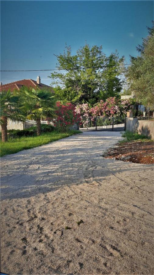Holiday House Vela Vrta Sveti Ivan Dobrinjski エクステリア 写真